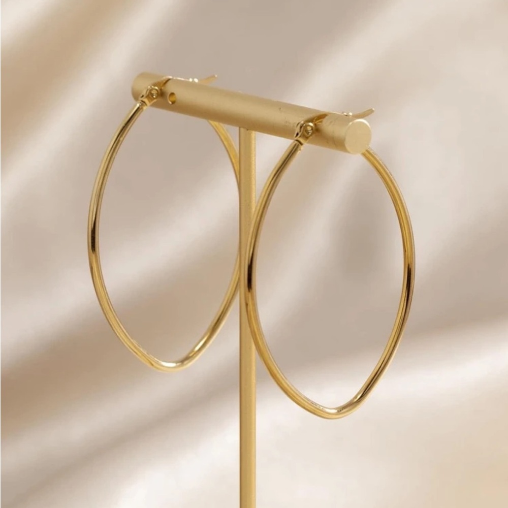 Gold plated stainless steel Oval hoop earrings